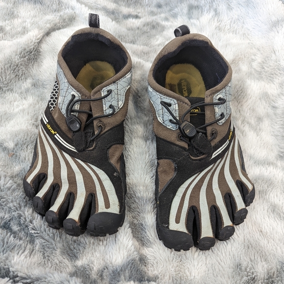 Vibram Shoes | Vibram Fivefingers Spyridon LS Barefoot Running Shoe | Color: Black/Brown | Size: 36 | Vanderbiltwife's Closet